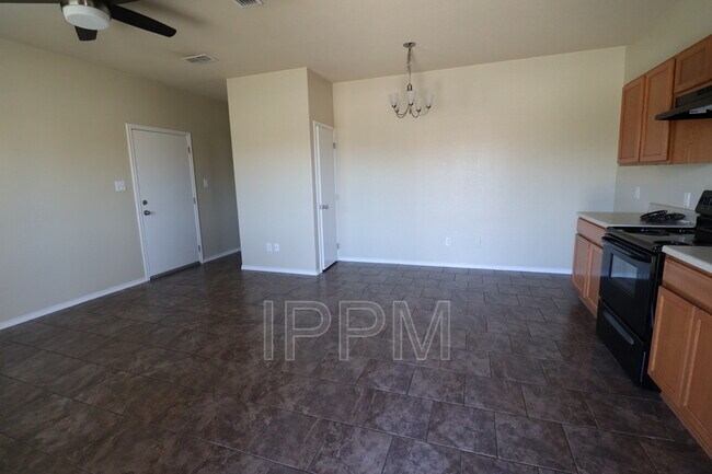 Foto del edificio - 17124 Mandarin Ave