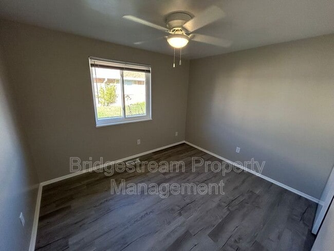 Building Photo - 4922 Leeper St