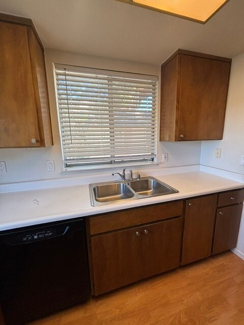 Foto del edificio - 1083 Chadwick Cir