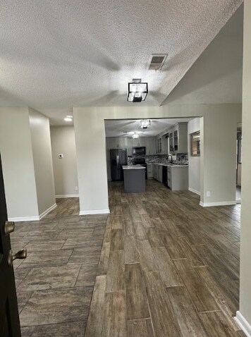 Foto del edificio - Charming 3 Bed, 2 Bath Rental in Simpsonvi...