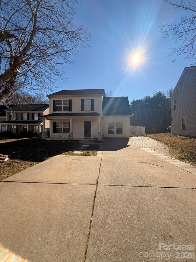 Foto del edificio - 8907 Gerald Dr