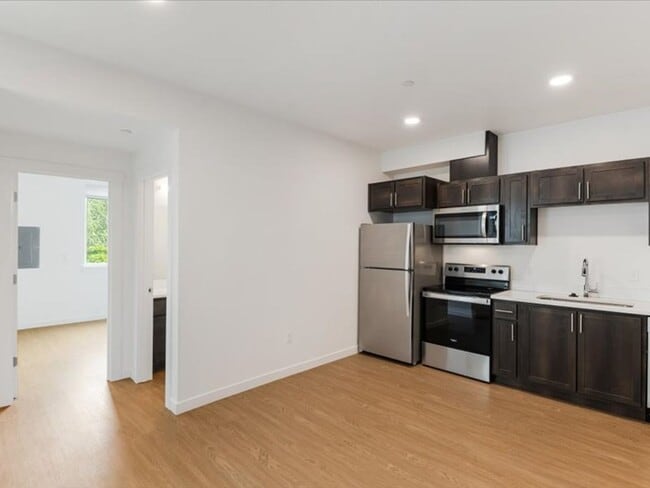 Interior Photo - Fremont St Apartments