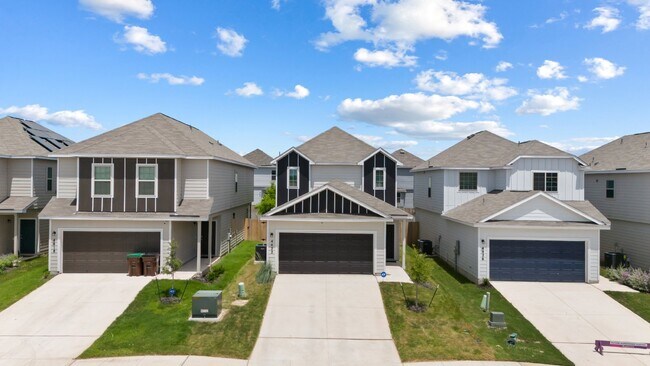 Photo - "Spacious 4-Bed Oasis with Granite Counter... Apartment