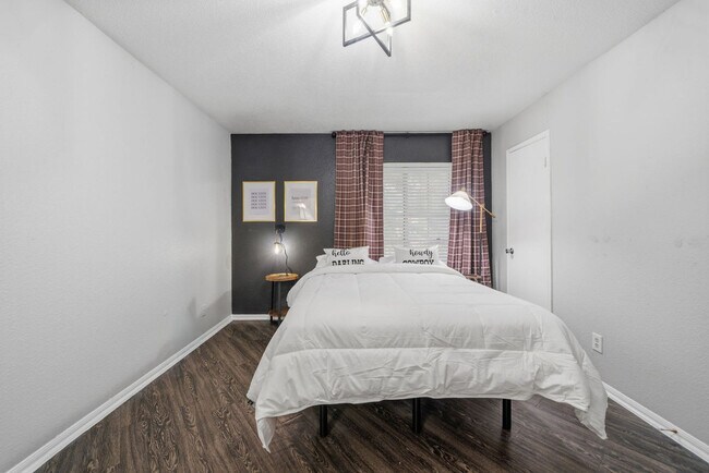 Building Photo - 2235 Winrock Blvd