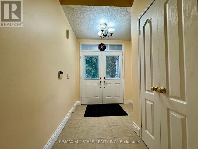 Building Photo - 26 Belgrave Square