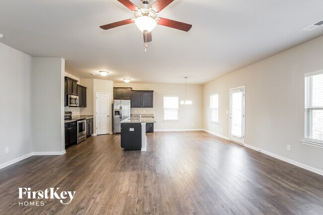 Building Photo - 4215 Eagle Chase Dr