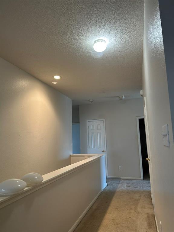 Building Photo - 2726 Crestbrook Ct