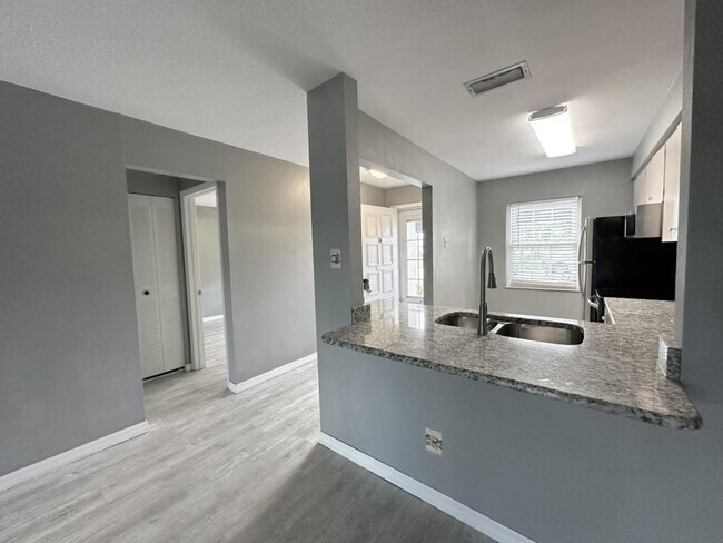 Building Photo - 3251 Trophy Blvd