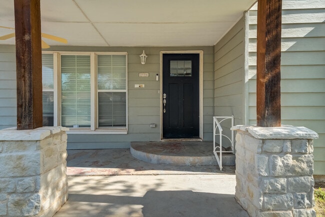 Building Photo - 2506 24th St