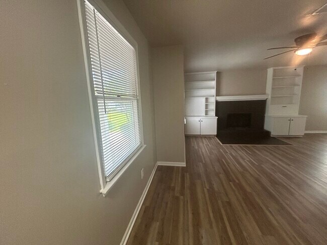 Foto del edificio - 19 Woodpond Ct
