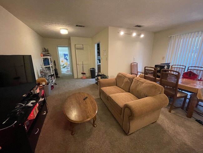 Photo - Campus View Apt-Walking Distance to UGA!