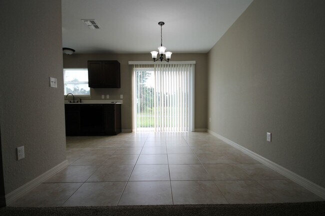 Foto del edificio - Charming 3-Bedroom Home with Pets Welcome in Ocala