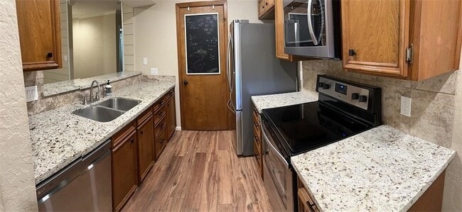 Building Photo - 111 Briar Ridge Dr