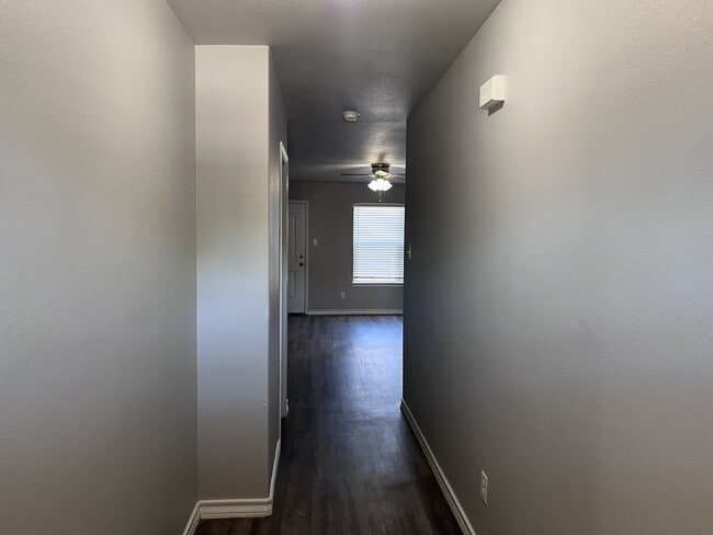 Foto del edificio - 3436 Itasca St