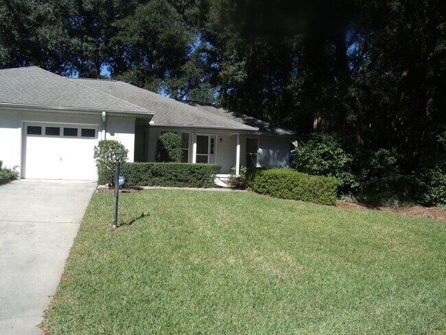 Foto del edificio - Charming 2BR/2BA Villa with 1-Car Garage i...