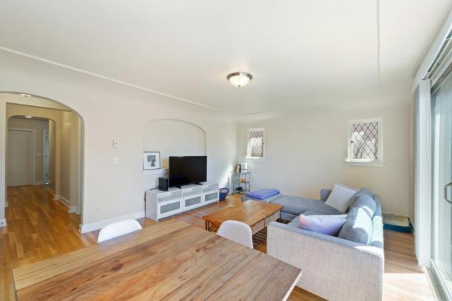Building Photo - 2 bedroom in Seattle WA 98102