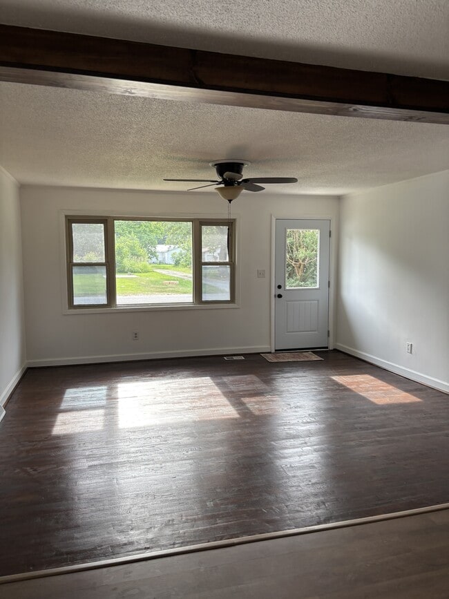 Building Photo - 307 N 12th Ave