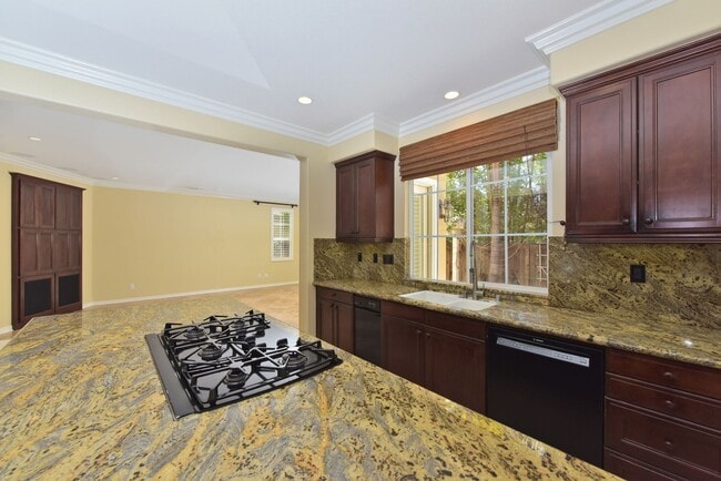 Foto del edificio - 6941 Waters End Dr