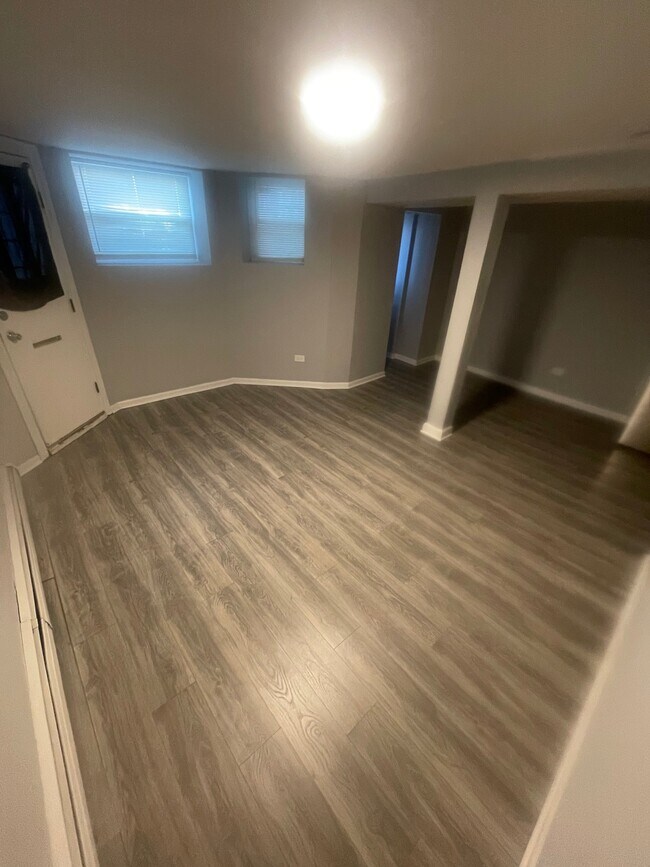 Foto del edificio - 4929 S Vincennes Ave