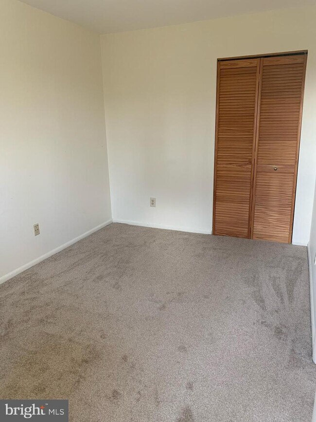 Foto del edificio - 3316 Woodburn Village Dr