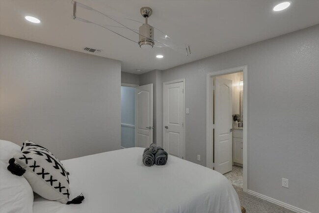 Foto del edificio - 2010 Indian Trail