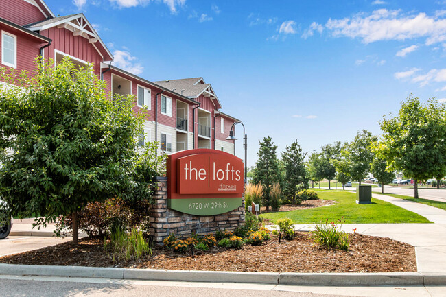 Front Entrance - The Lofts At St. Michaels