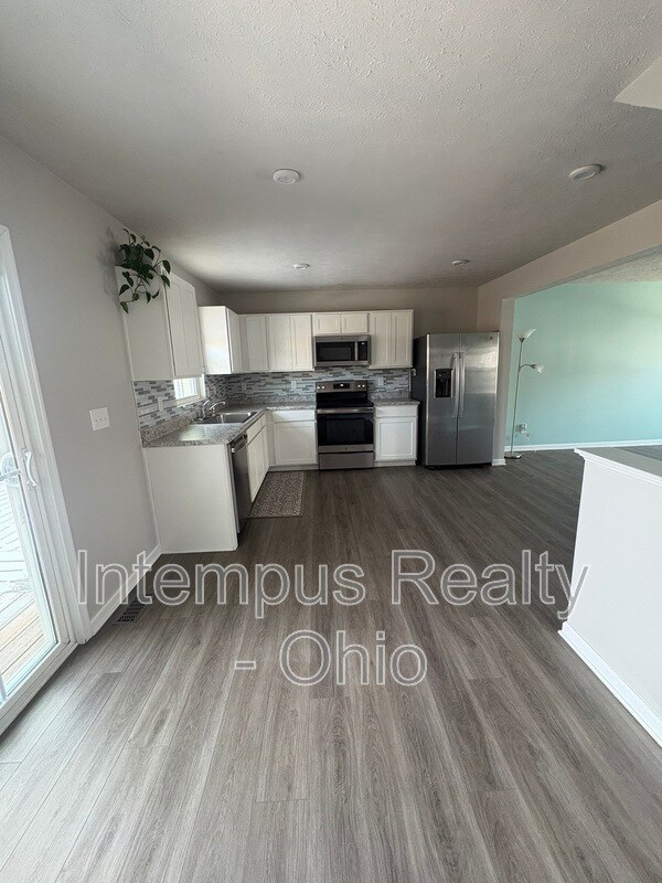 Foto del edificio - 784 Pine Spring Dr