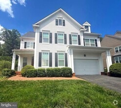 Building Photo - 16316 Sandy Ridge Ct