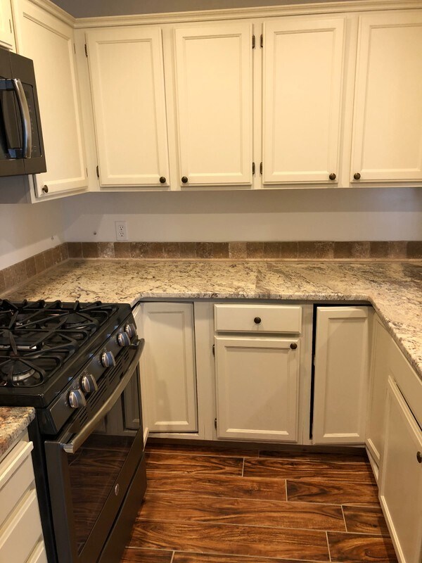 Foto del edificio - 818 Gatewood Dr