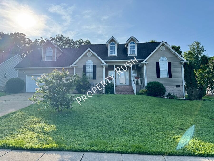 Primary Photo - 196 Blue Heron Dr