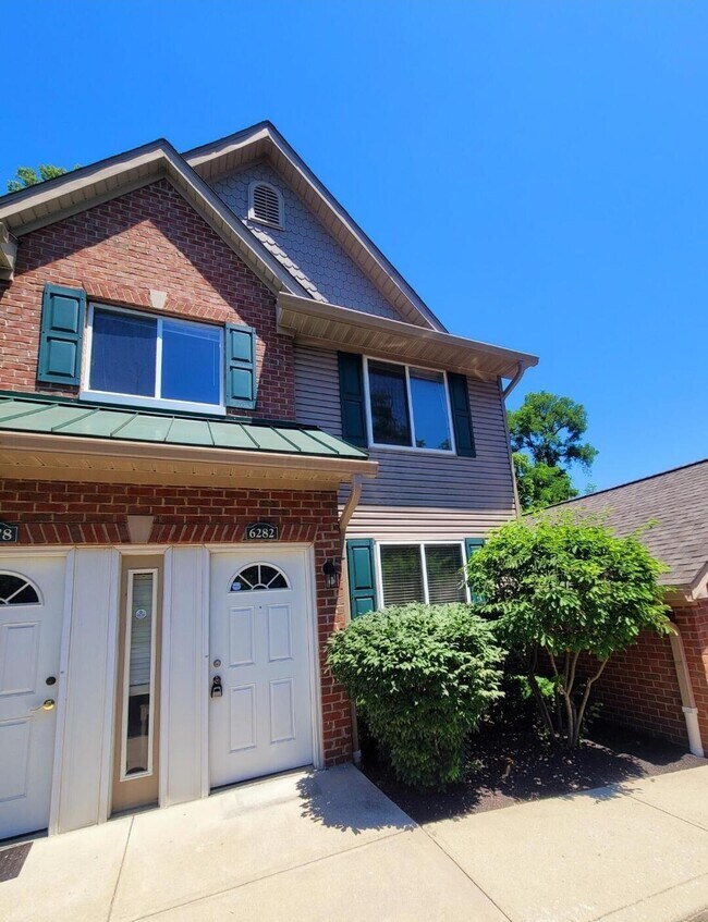 Foto del edificio - 6282 Edgecreek Ln