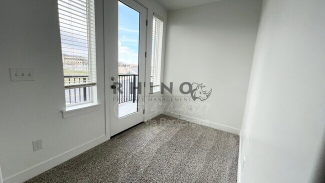 Foto del edificio - 13062 Keegan Dr