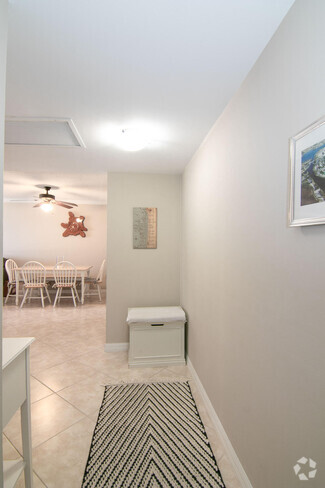 Building Photo - 3545 S Ocean Blvd