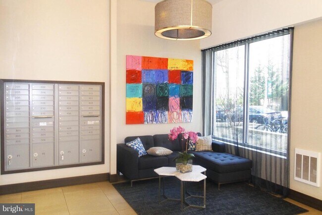 Foto del edificio - 1794 Lanier Pl NW