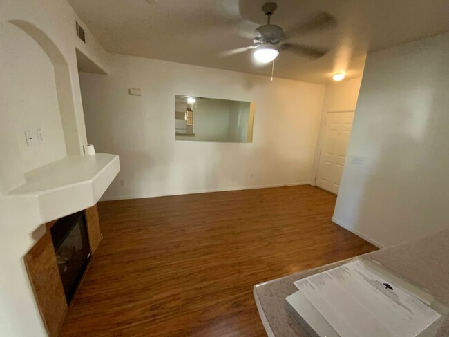 Building Photo - COZY CONDO IN GATED COMMUNITY WITH CLUBHOU...