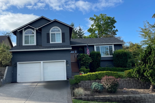 Building Photo - 15938 SW Madrona Ln