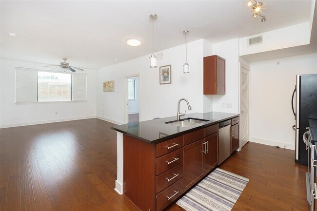 Foto del edificio - 3016 Guadalupe St