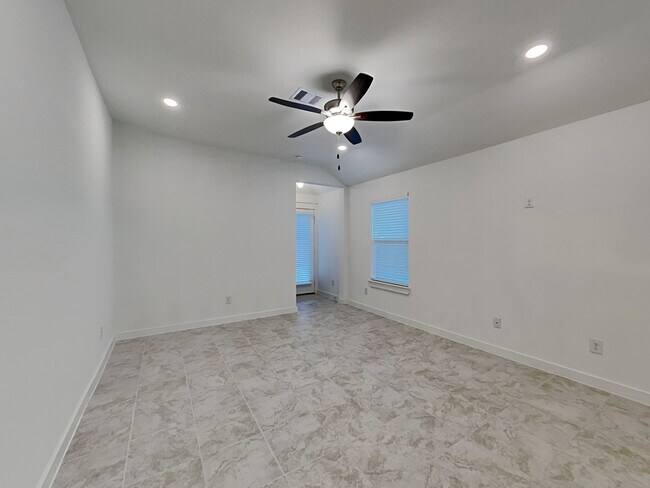 Building Photo - 16934 Lagos Ln