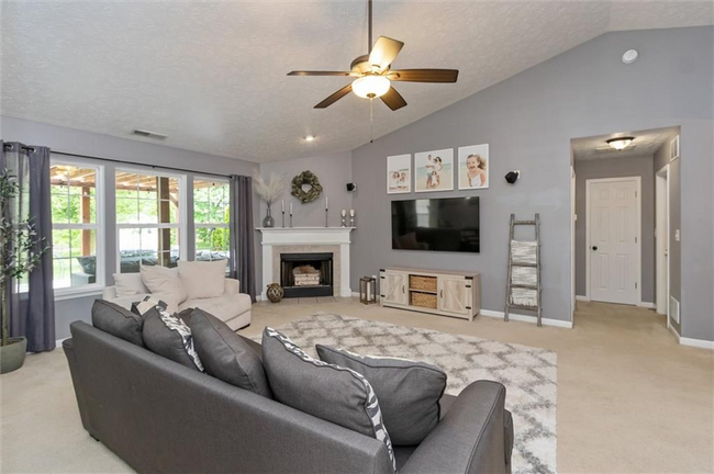 Fireplace - 4076 S Meadow Wood Ct