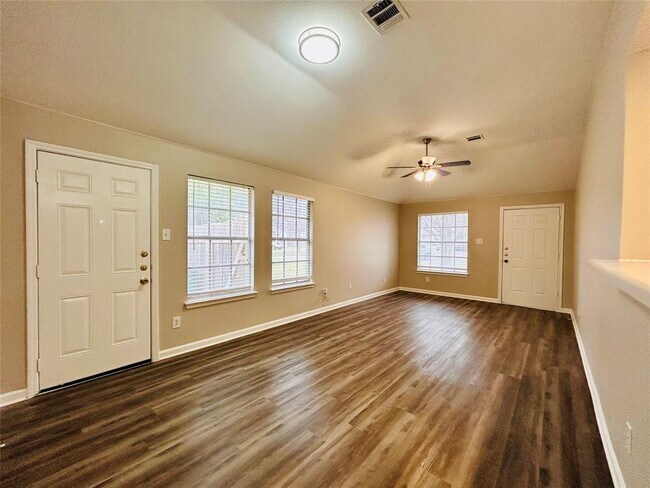 Foto del edificio - 8507 Apple Carrie Cove