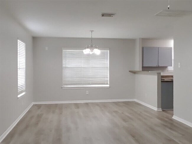 Foto del edificio - 3703 Bent Springs Ln