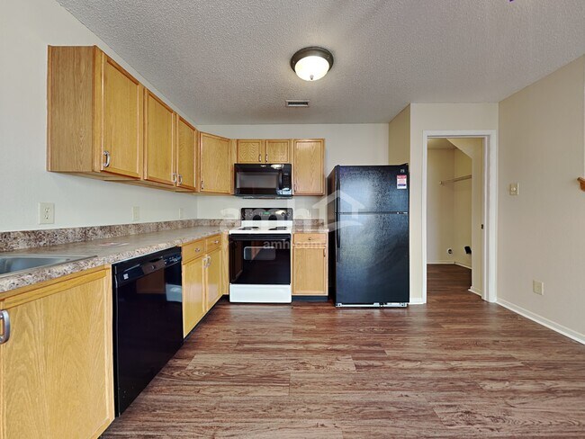 Foto del edificio - 13342 Allegiance Dr