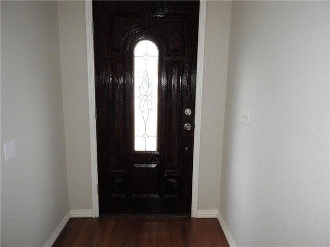 Building Photo - 1204 N 22nd Pl