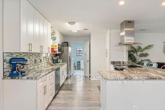 Building Photo - 344 Sailfish Dr