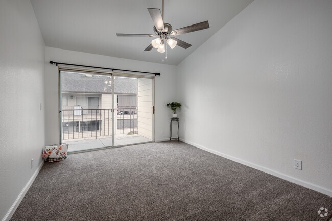 2BR, 2BA - 941SF - Living Room - Bridge Street Commons