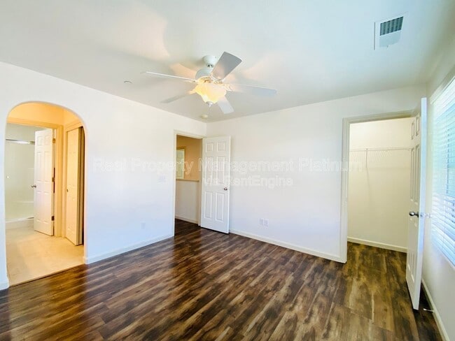 Foto del edificio - 3628 Elevations Way