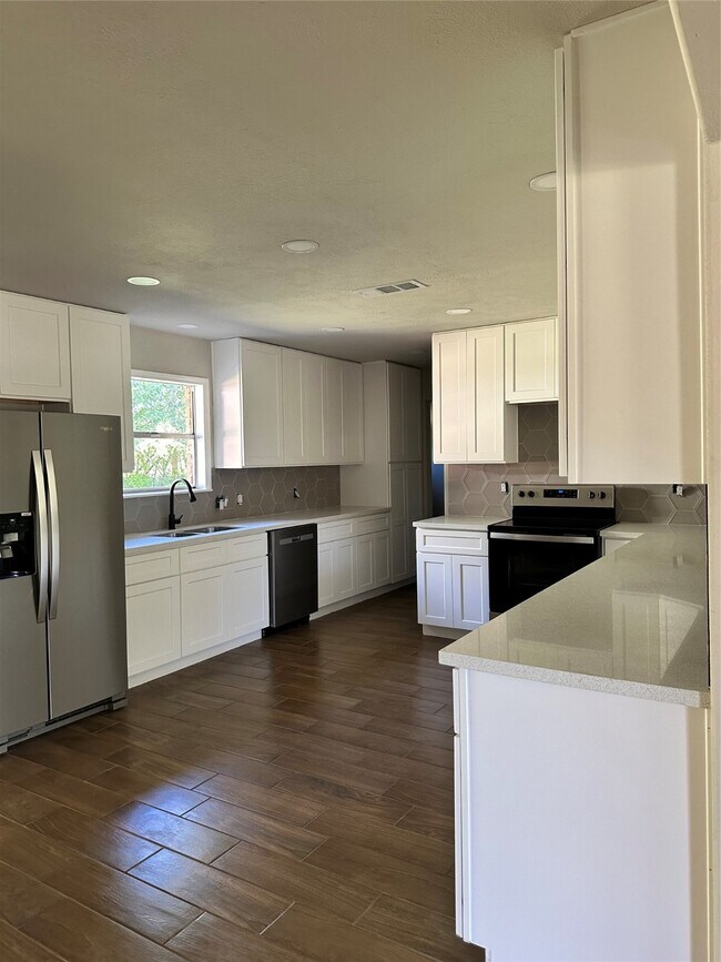 Foto del edificio - 1413 Forehand St