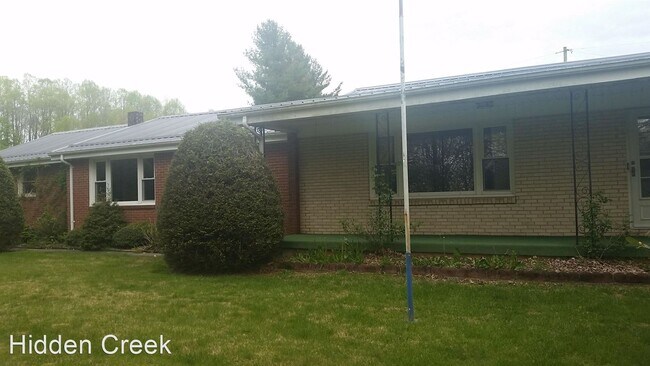 Foto del edificio - 6 br, 2 bath House - 147 Clyde Townsend Road