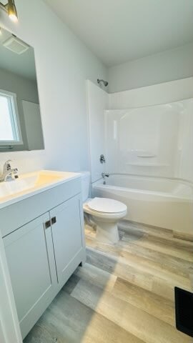 Building Photo - 8819-8102 102 Ave