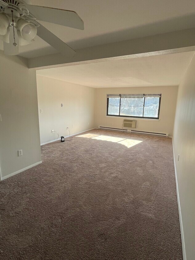 44 Olcott Dr Unit 312, Manchester, CT 06040 Apartments in Manchester